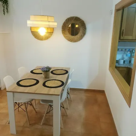 50 M Playa Preciosa Apartment *